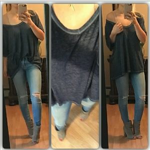 Navy blue tissue tee